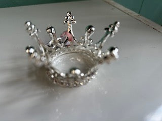 Metal Crown Ornament 3"