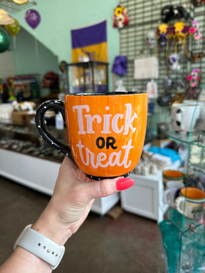 Pumpkin Trick or Treat Mug 16 oz.