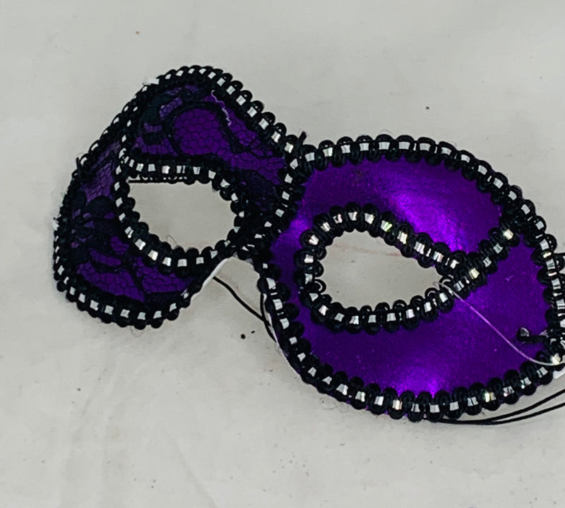 Purple Lace Mask