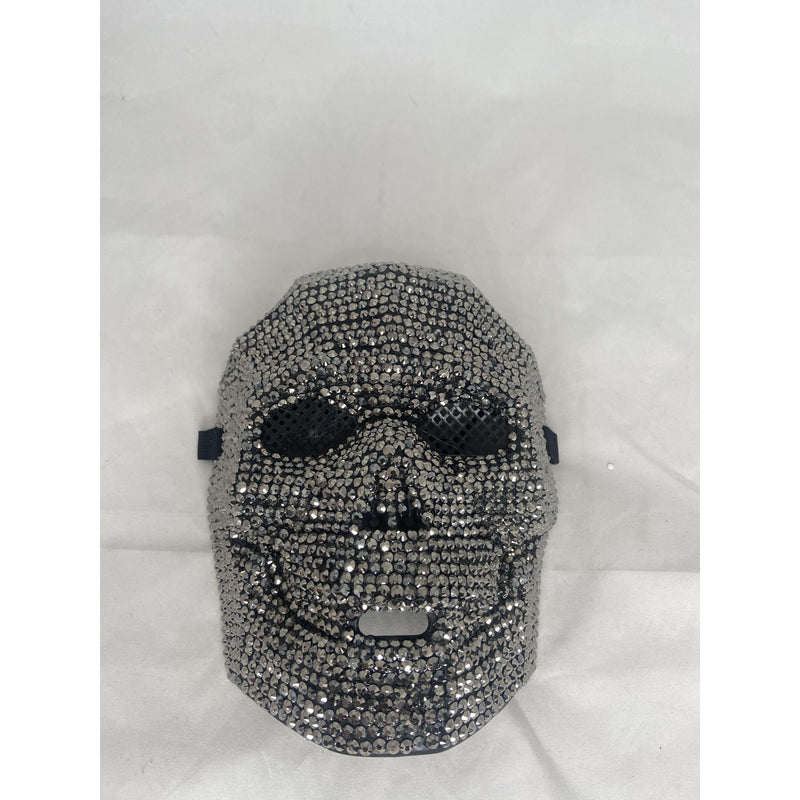 Skull mask silver stones