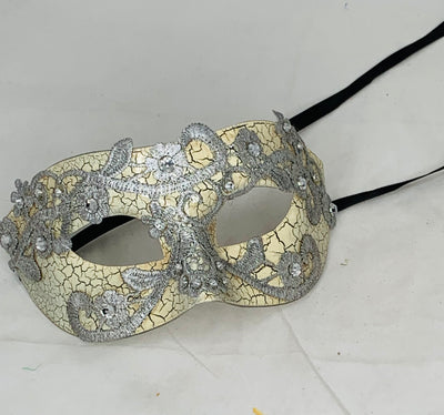 Venetian style mask. Eggshell lace